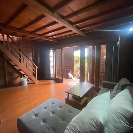 Tan'Sjoglo Villa